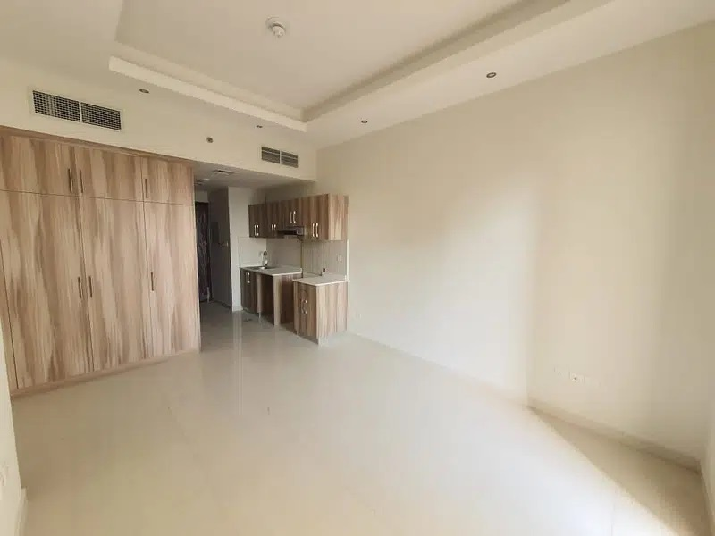 Vacant On Transfer | Studio | Unfurnished-pic_2